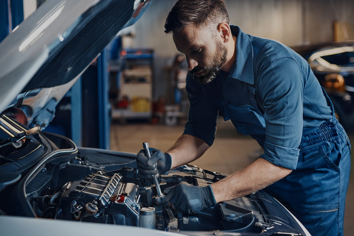 KFZ-Mechatroniker/in mit Erfahrung mit VW Konzern-Marken (m/w/d)